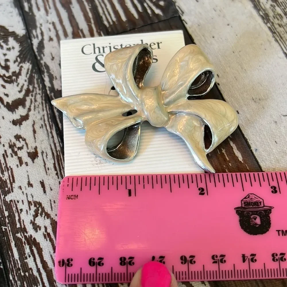 Christopher Banks Ivory Enamel Bow Pin